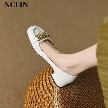 2024 İlkbahar / yaz Sığ Loafer'lar Kadın Ayakkabı Metal Zincir Kare Ayak Rahat Kadın Pompaları El Yapımı Ayakkabı Kadınlar İçin Tıknaz Topuklu