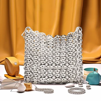 Kadın Çanta Tasarımcısı Gümüş Metal Sequins Elmas Dokuma Çanta İçi Boş Akşam Çanta Püskül Debriyaj Seyahat Tatil omuzdan askili çanta Çanta
